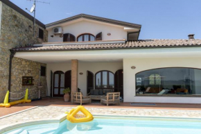 Villa con piscina - Livorno